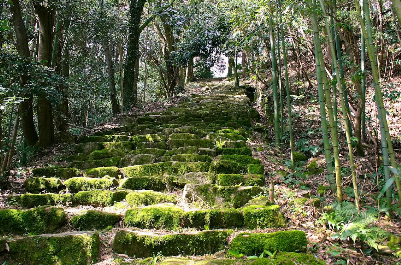 Kan'onji Castle Ruins, Japan
